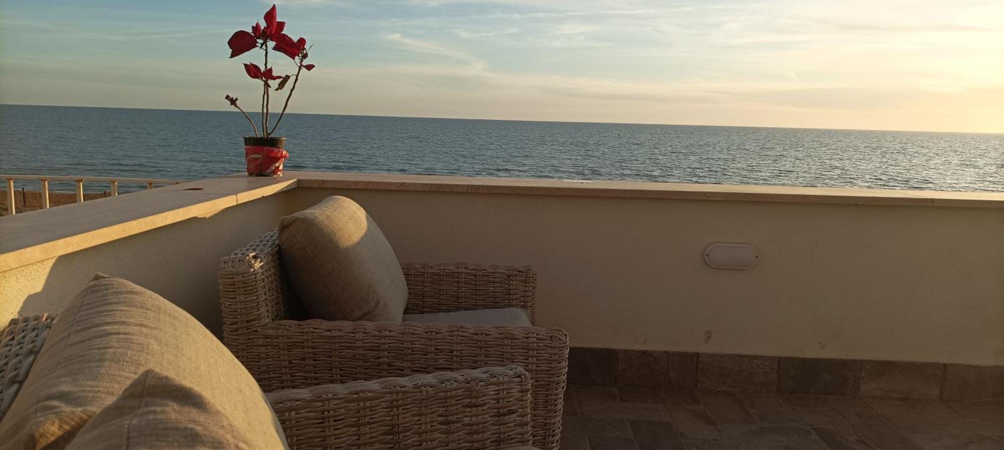 טורביאניקה The Suite On The Beach מראה חיצוני תמונה
