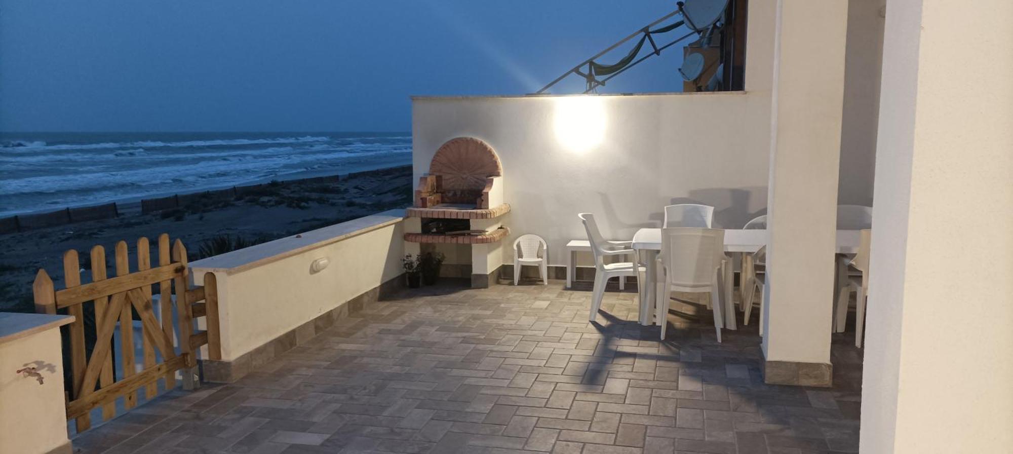 טורביאניקה The Suite On The Beach מראה חיצוני תמונה