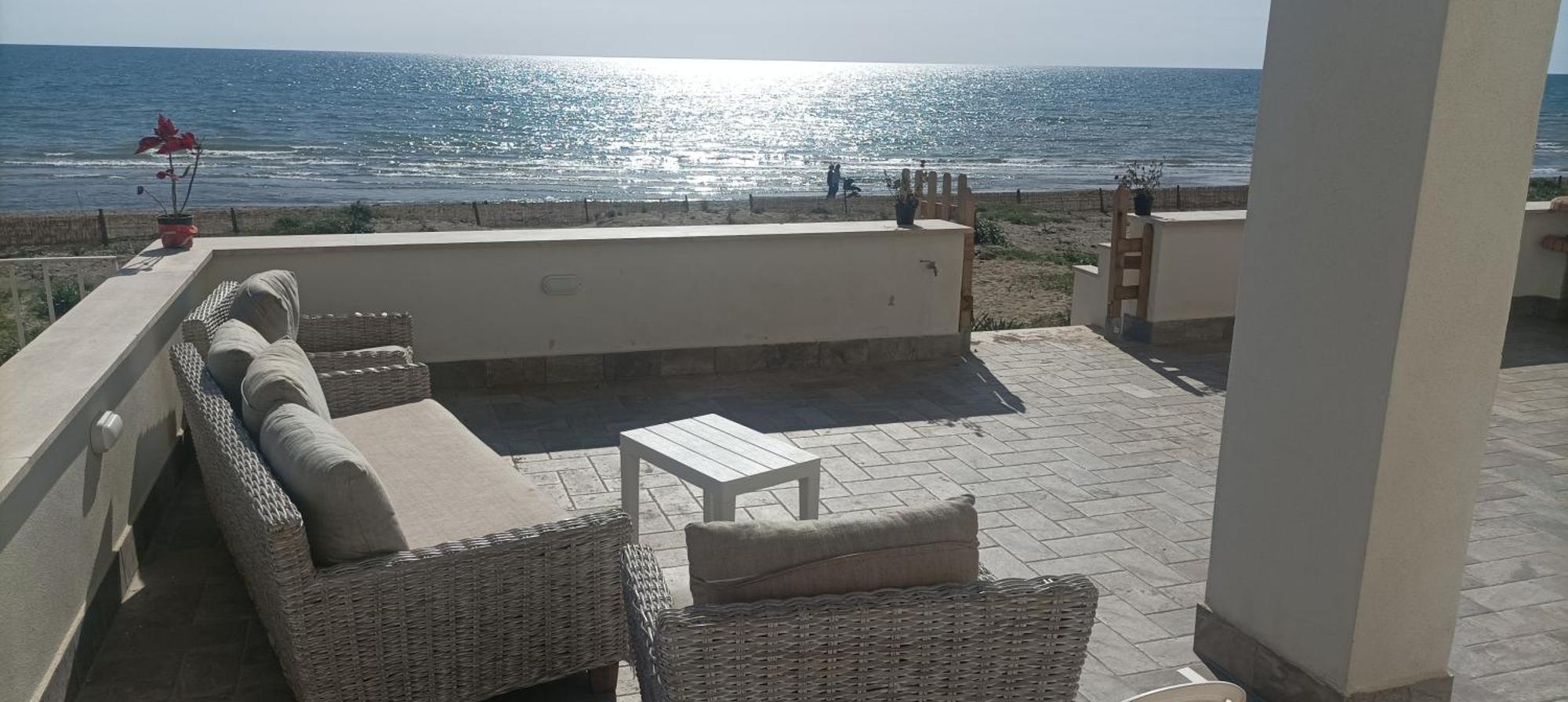 טורביאניקה The Suite On The Beach מראה חיצוני תמונה