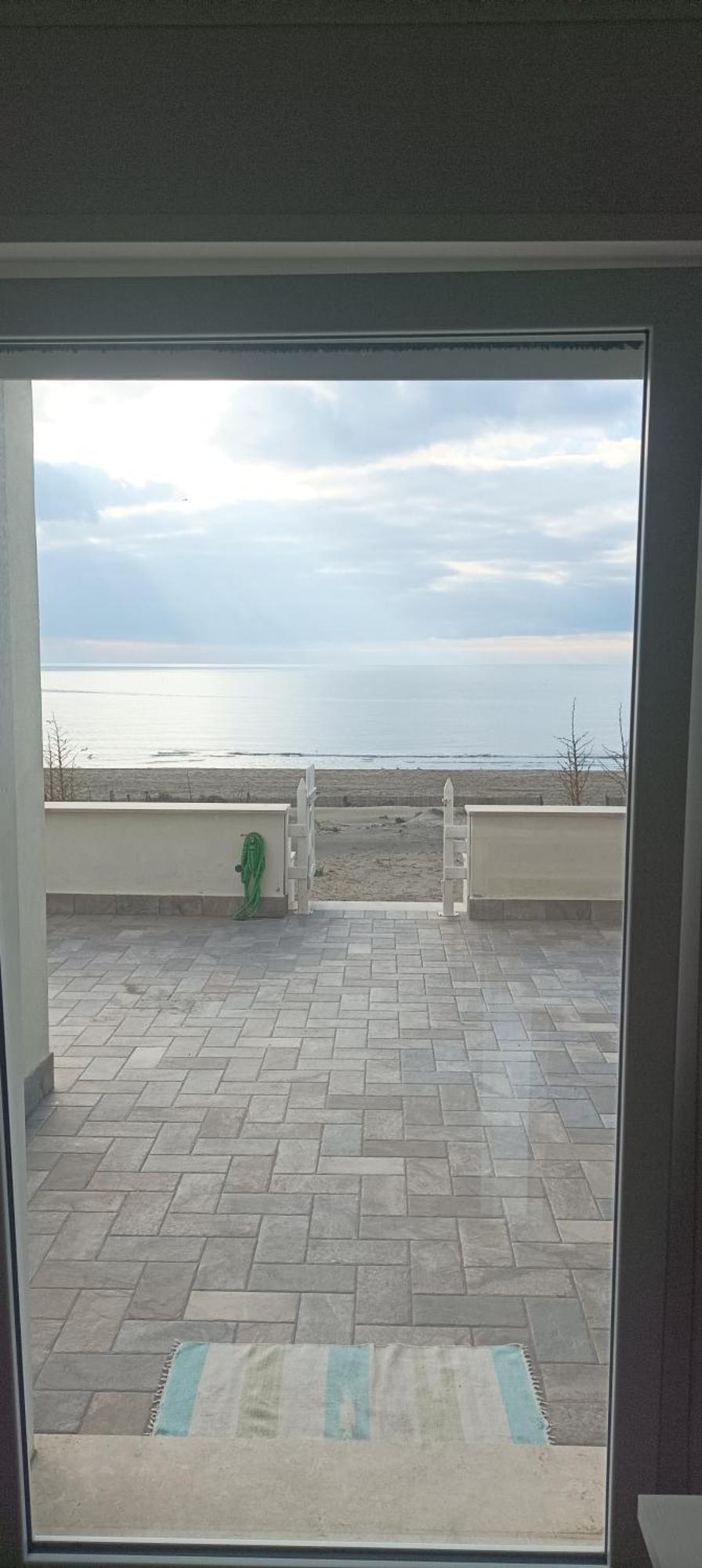 טורביאניקה The Suite On The Beach מראה חיצוני תמונה